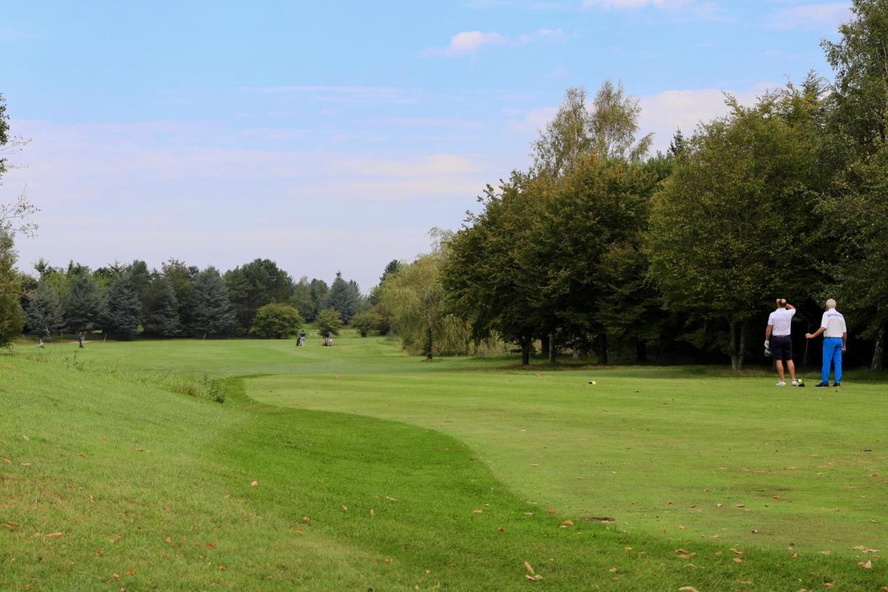 The Essex Golf & Country Club Hotel Coggeshall Exterior photo